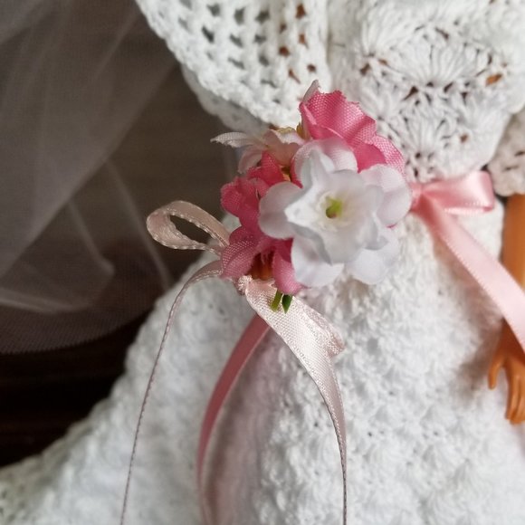 Barbie Bridal Doll - Picture 5 of 6